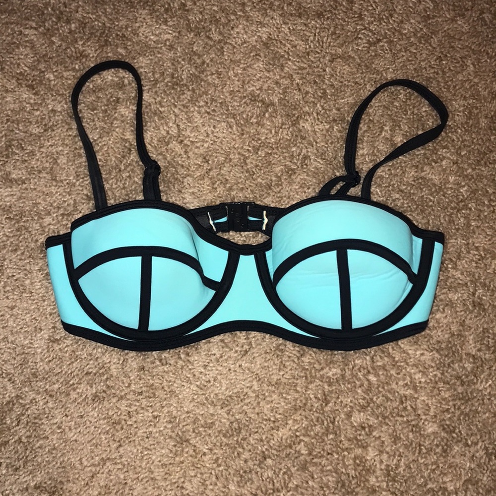 Bikini top